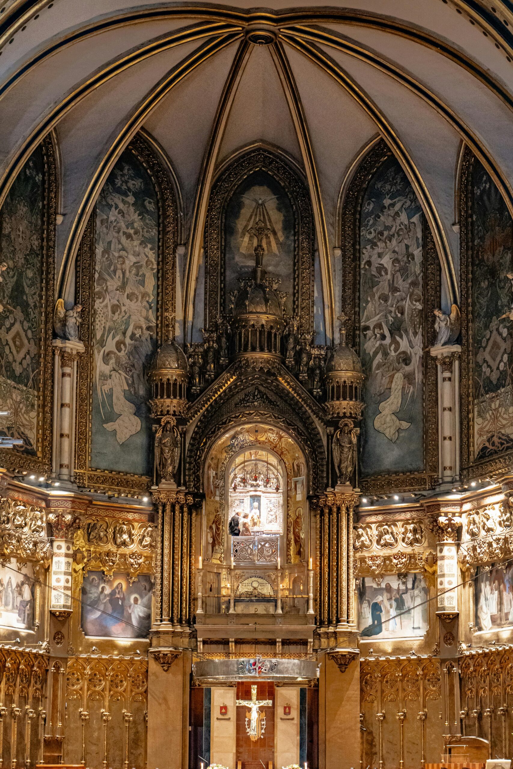 Montserrat basilica interior